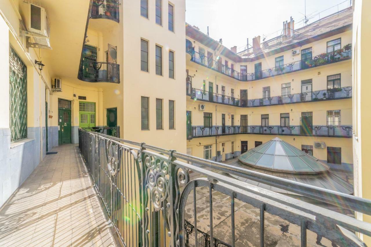 Urban Nest Synagouge * Budapešť